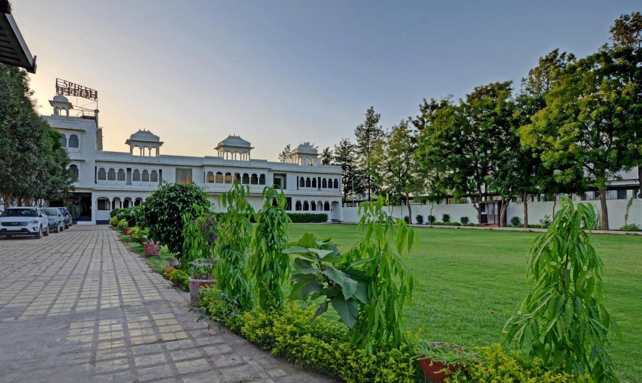 Hotel Treebo Spirit Residency à Udaipur Extérieur photo