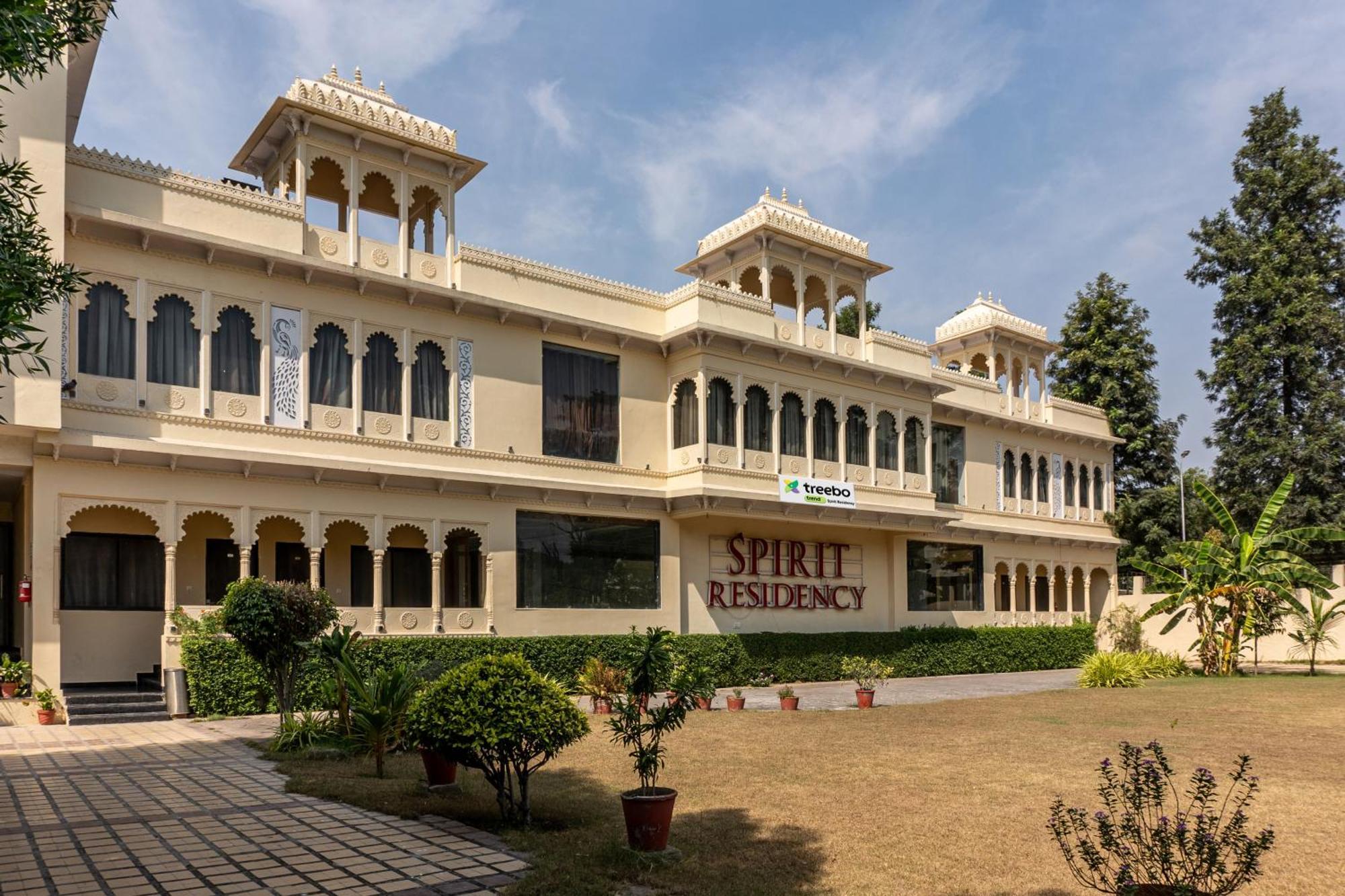 Hotel Treebo Spirit Residency à Udaipur Extérieur photo