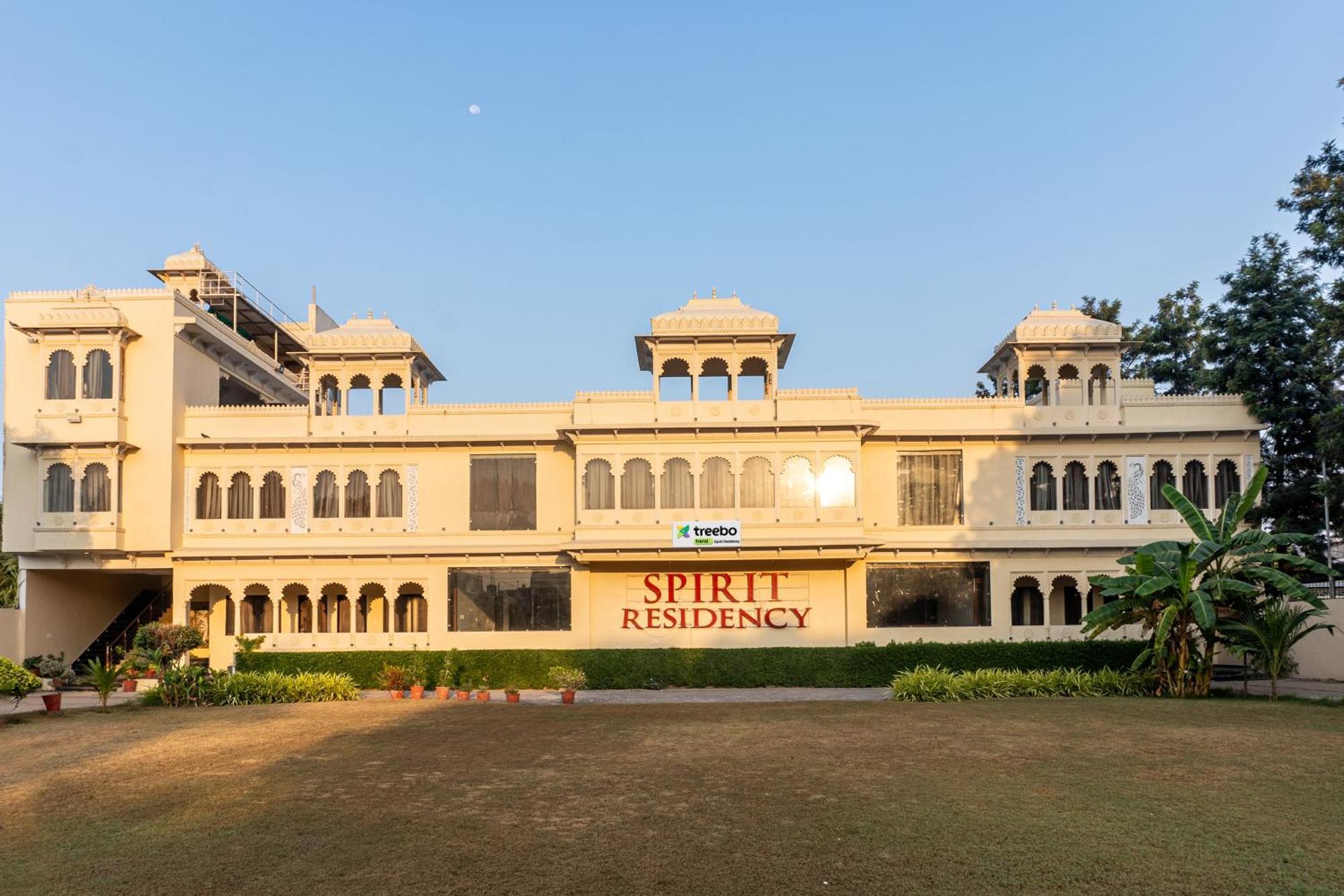 Hotel Treebo Spirit Residency à Udaipur Extérieur photo