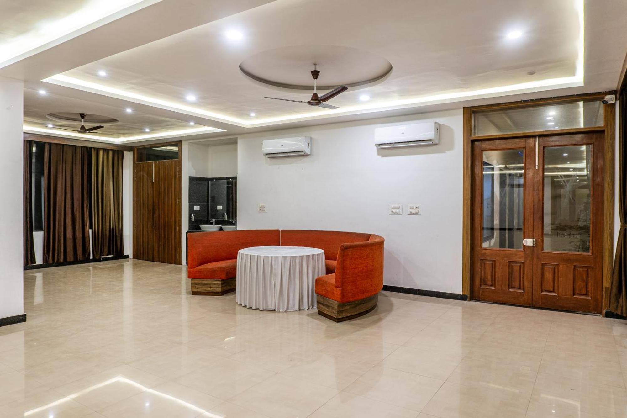 Hotel Treebo Spirit Residency à Udaipur Extérieur photo
